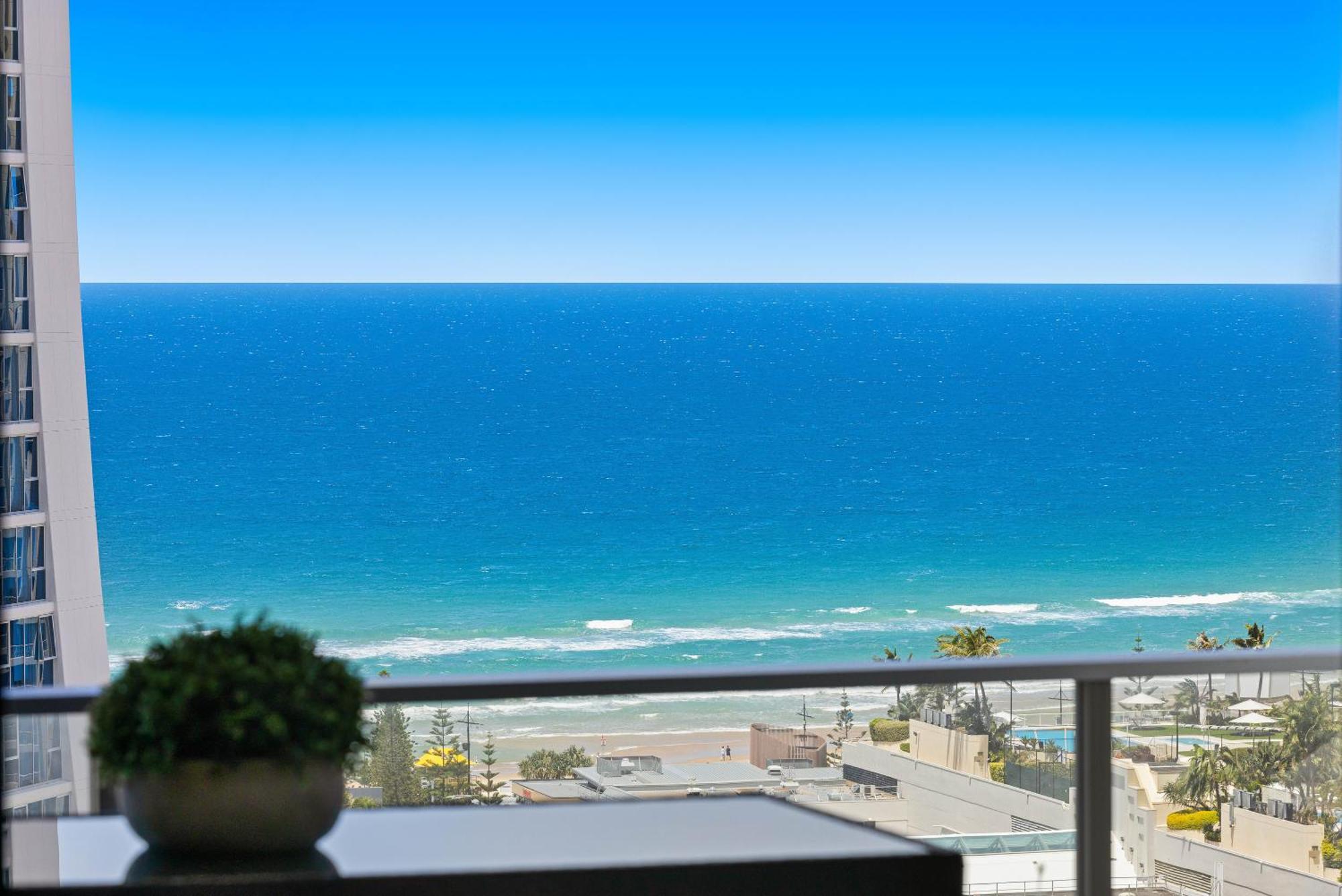 Holiday Holiday Circle On Cavill Apartments Gold Coast Værelse billede